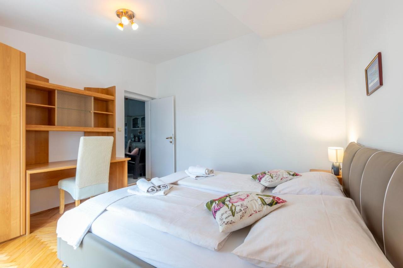 Apartments Mm Podstrana Ngoại thất bức ảnh