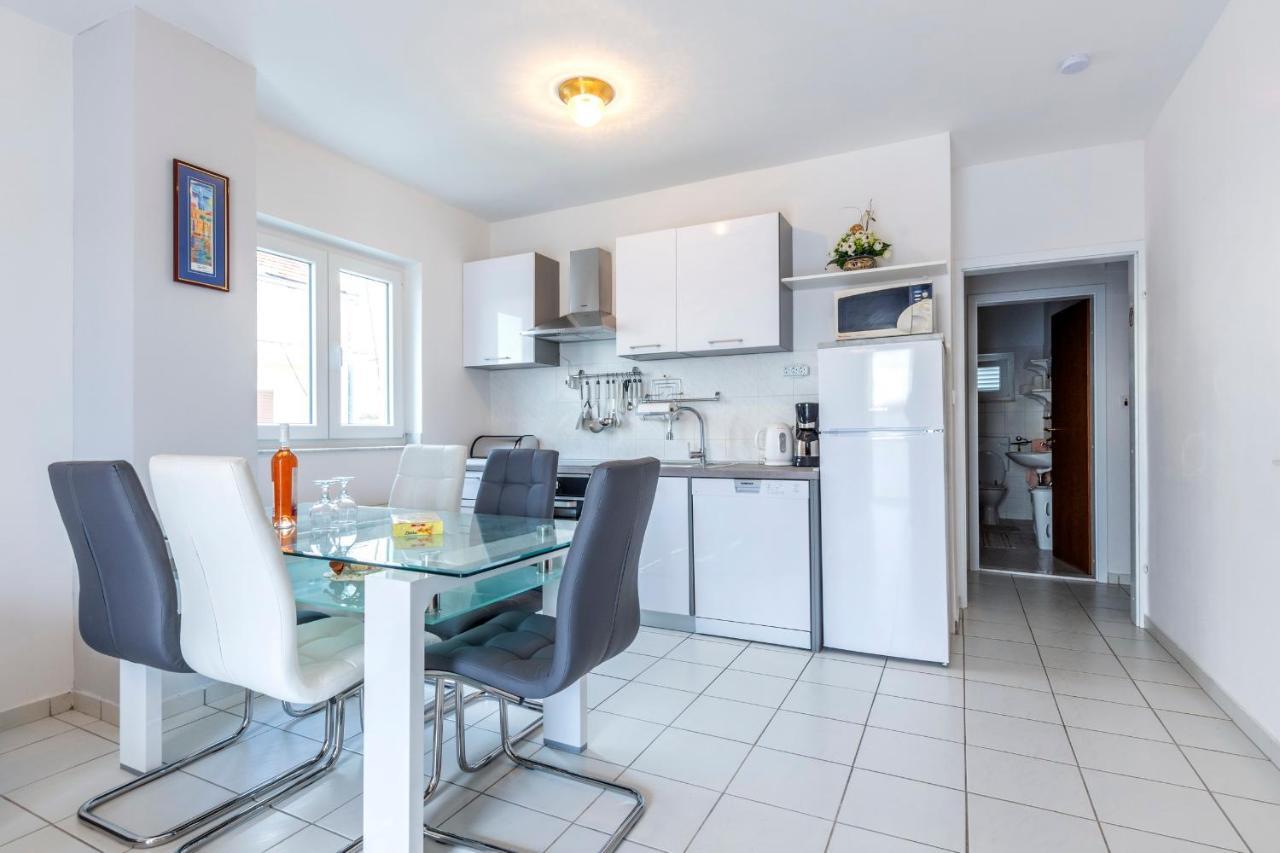 Apartments Mm Podstrana Ngoại thất bức ảnh