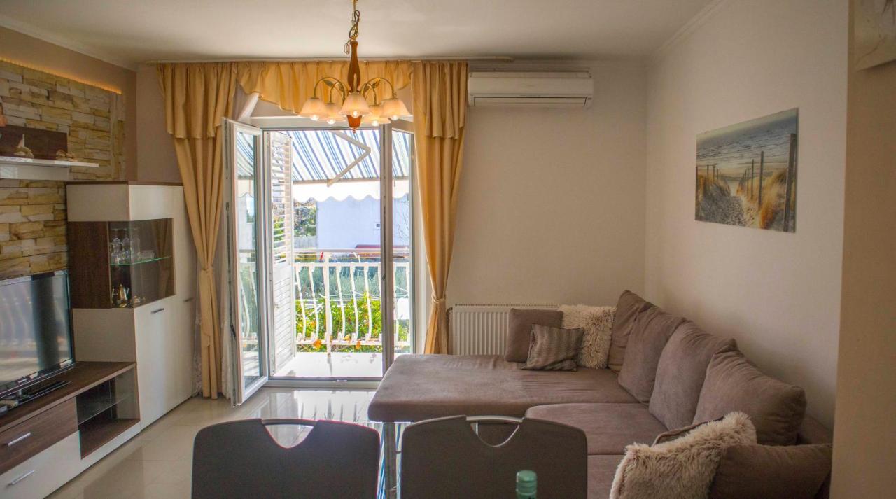Apartments Mm Podstrana Ngoại thất bức ảnh