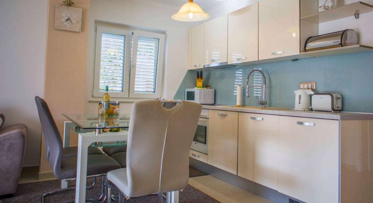 Apartments Mm Podstrana Ngoại thất bức ảnh